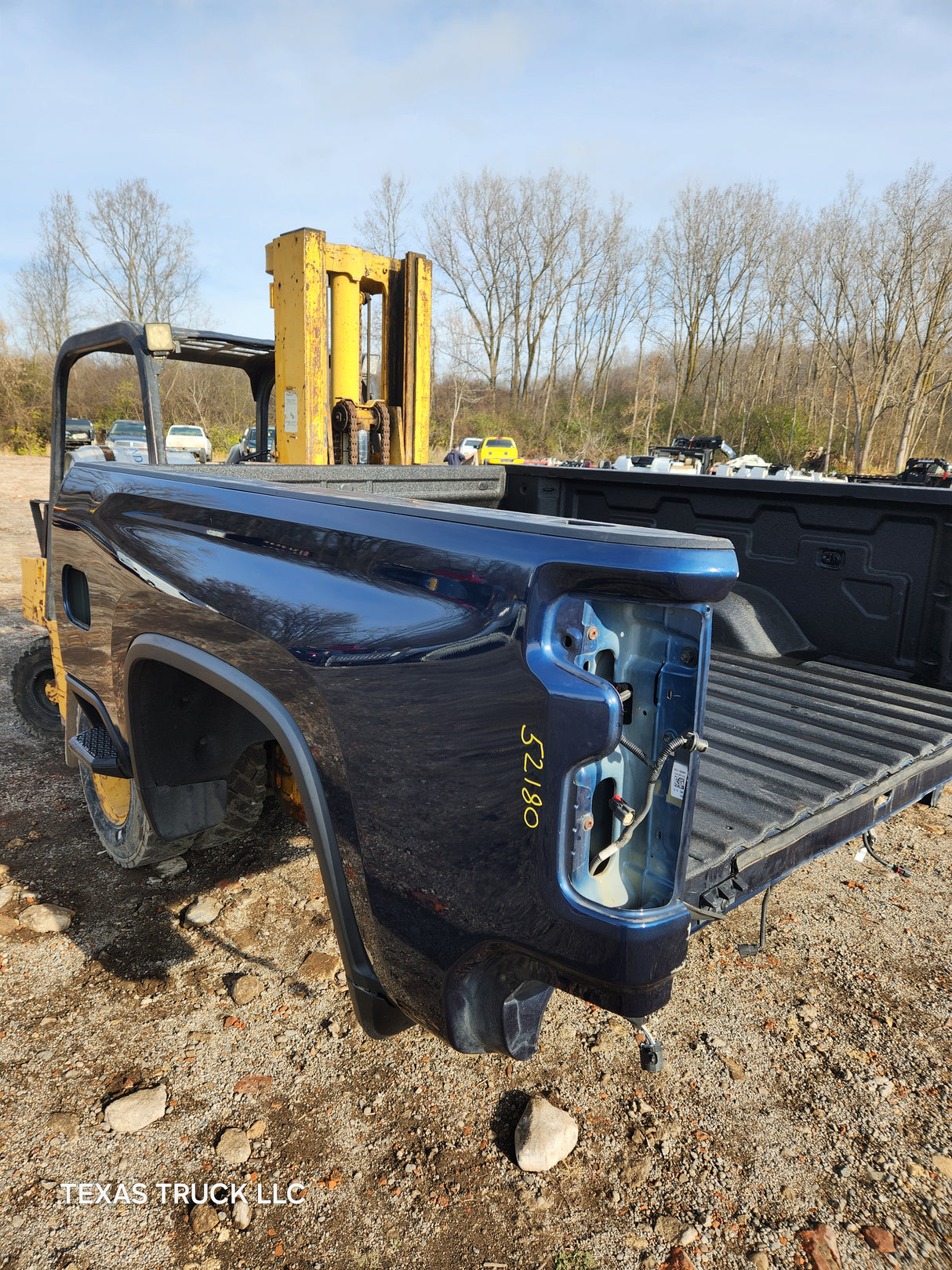 2019-2023 Chevrolet Silverado 2500HD 3500 HD 6' 6" Short Bed