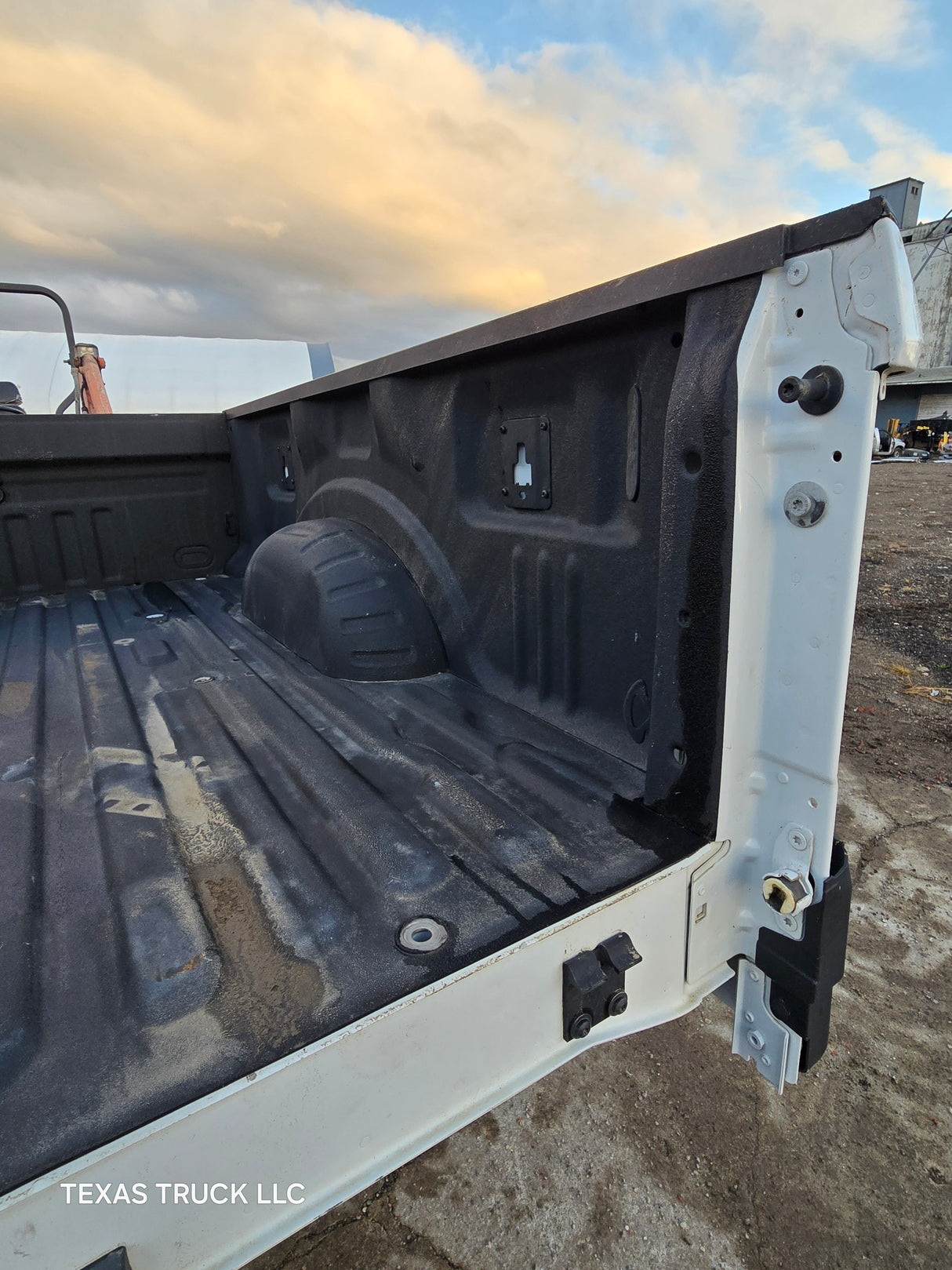 2023-2024 Ford F250 F350 Super Duty 6' 9" Short Bed