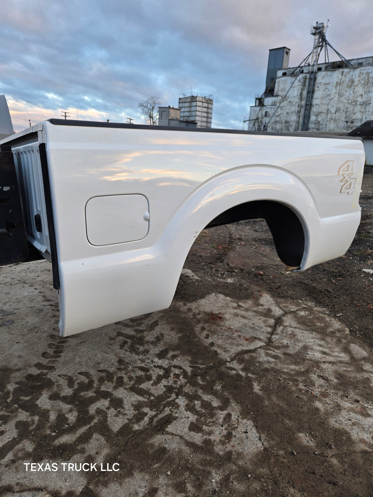 2011-2016 Ford F250 F350 Super Duty 6' 9" Short Bed