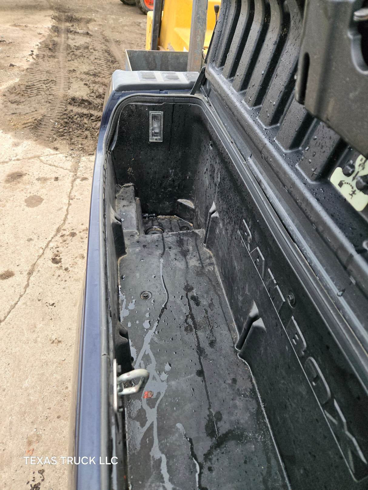 2009-2018 Dodge Ram 4th gen 1500 5' 7" Short Bed "Rambox"