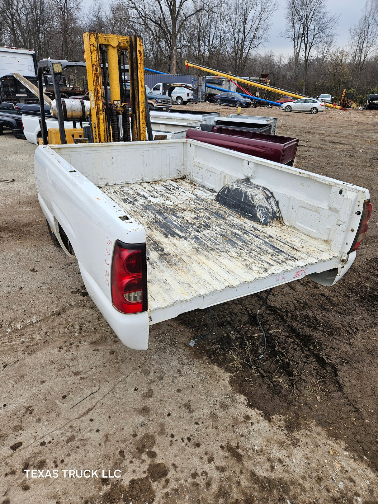 1999-2006 Chevrolet Silverado / GMC Sierra 1500 2500 3500 HD 8' Long Bed