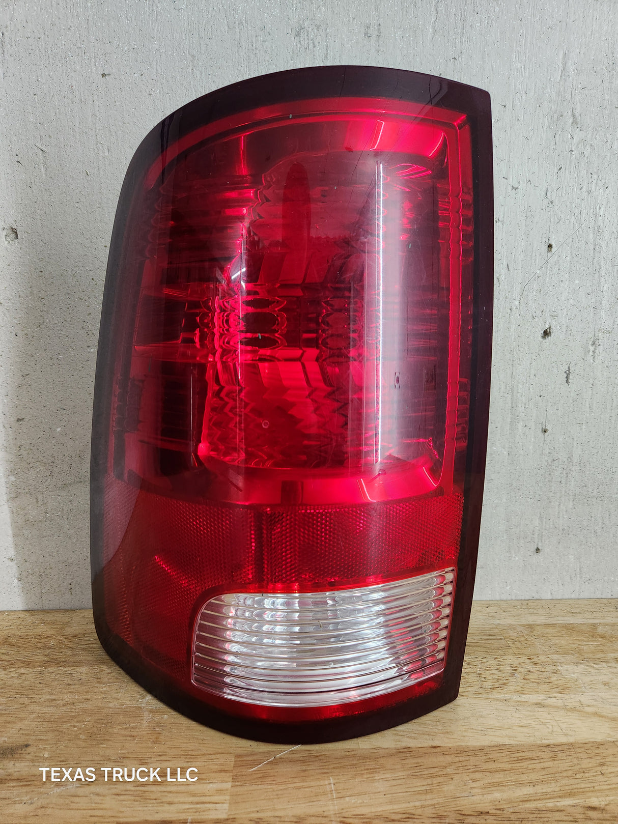 2009-2018 Dodge Ram 1500 2500 3500 LH Driver Side Tail Light