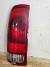 1999-2007 Ford Super Duty F250 F350 F450 F550 LH Driver Side Tail Light