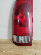 1999-2007 Ford Super Duty F250 F350 F450 F550 LH Driver Side Tail Light