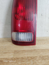 1999-2007 Ford Super Duty F250 F350 F450 F550 LH Driver Side Tail Light