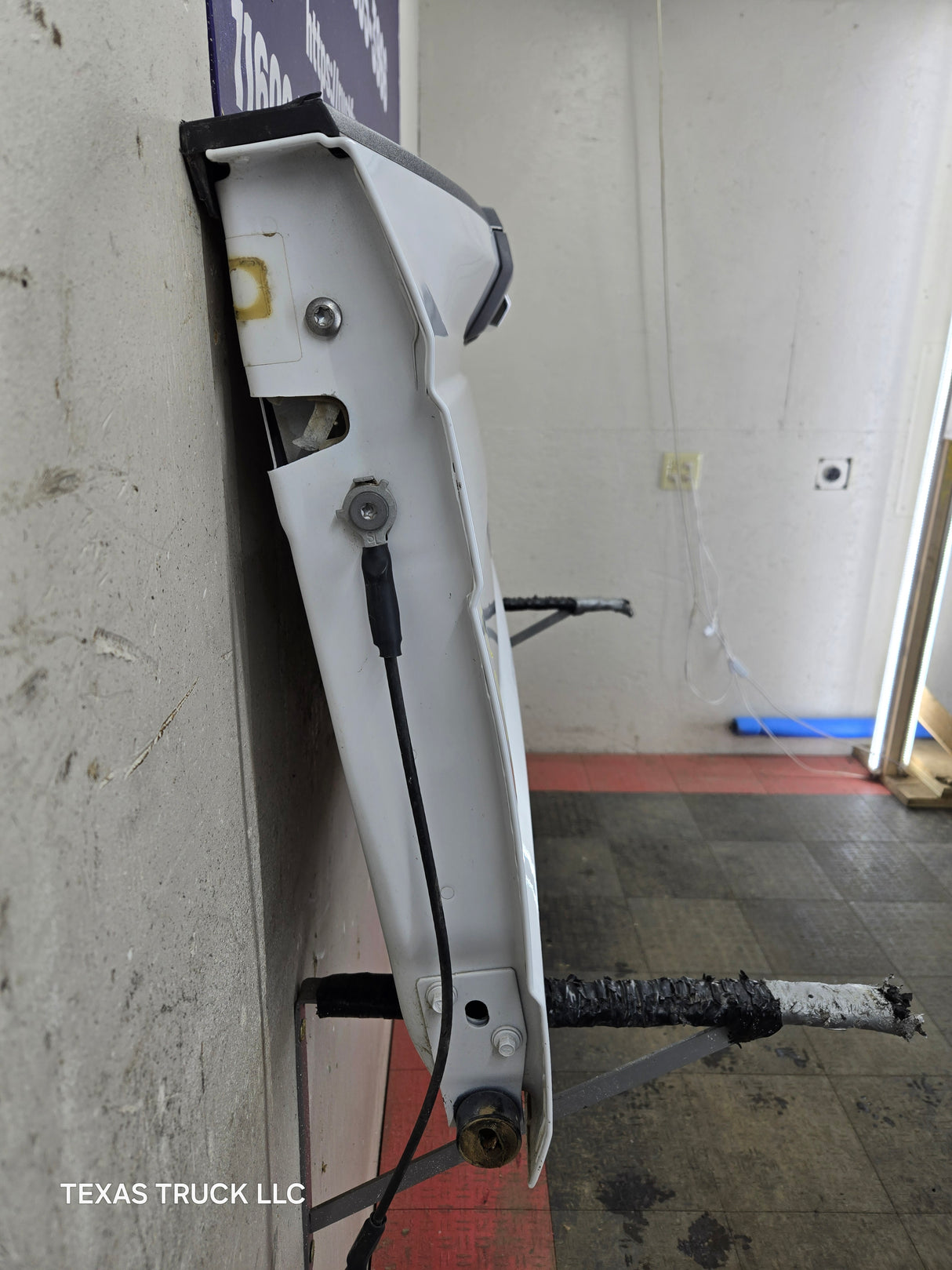 2017-2022 Ford Super Duty F250 F350 F450 F550 Tailgate W/Step