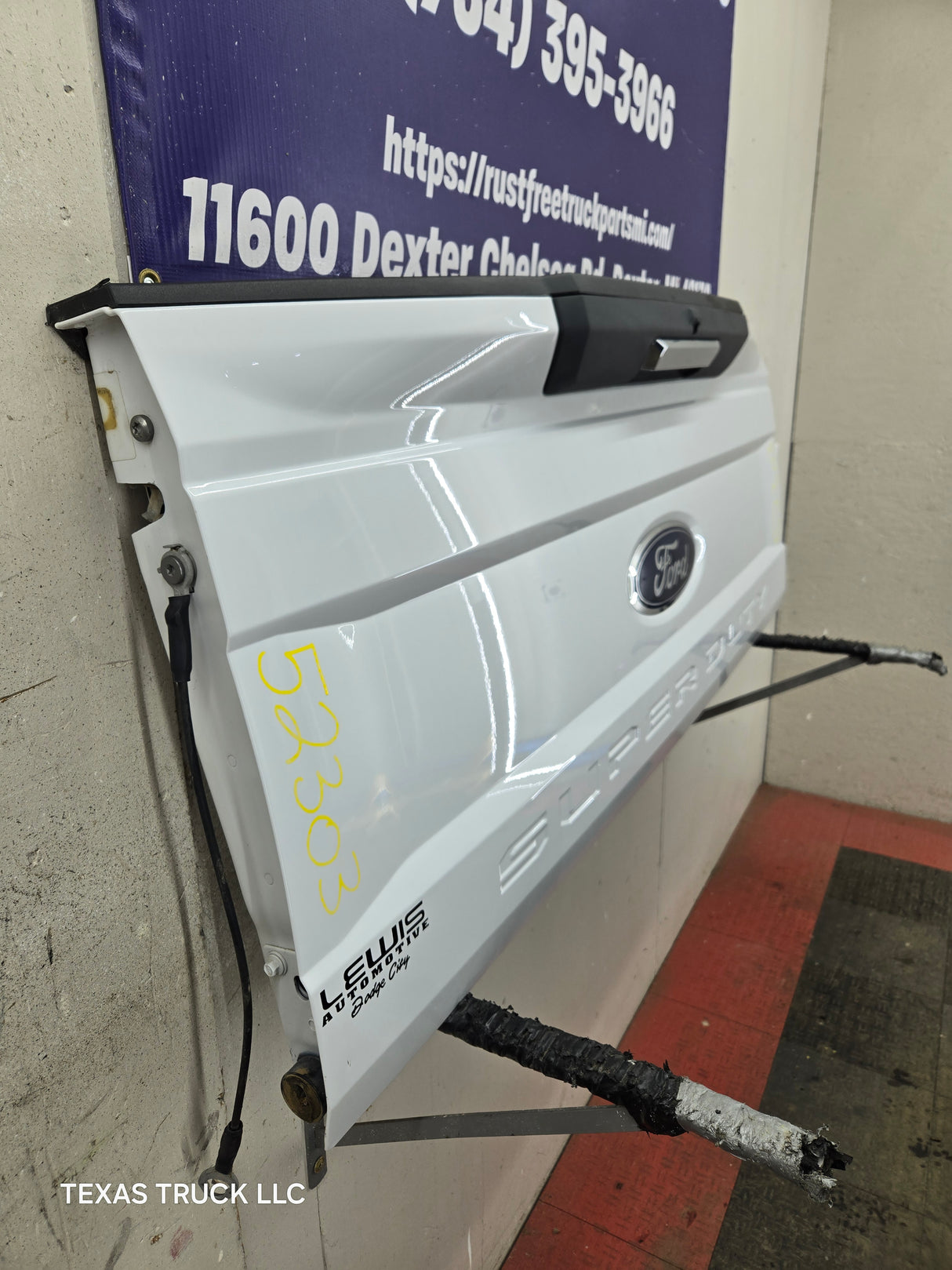 2017-2022 Ford Super Duty F250 F350 F450 F550 Tailgate W/Step