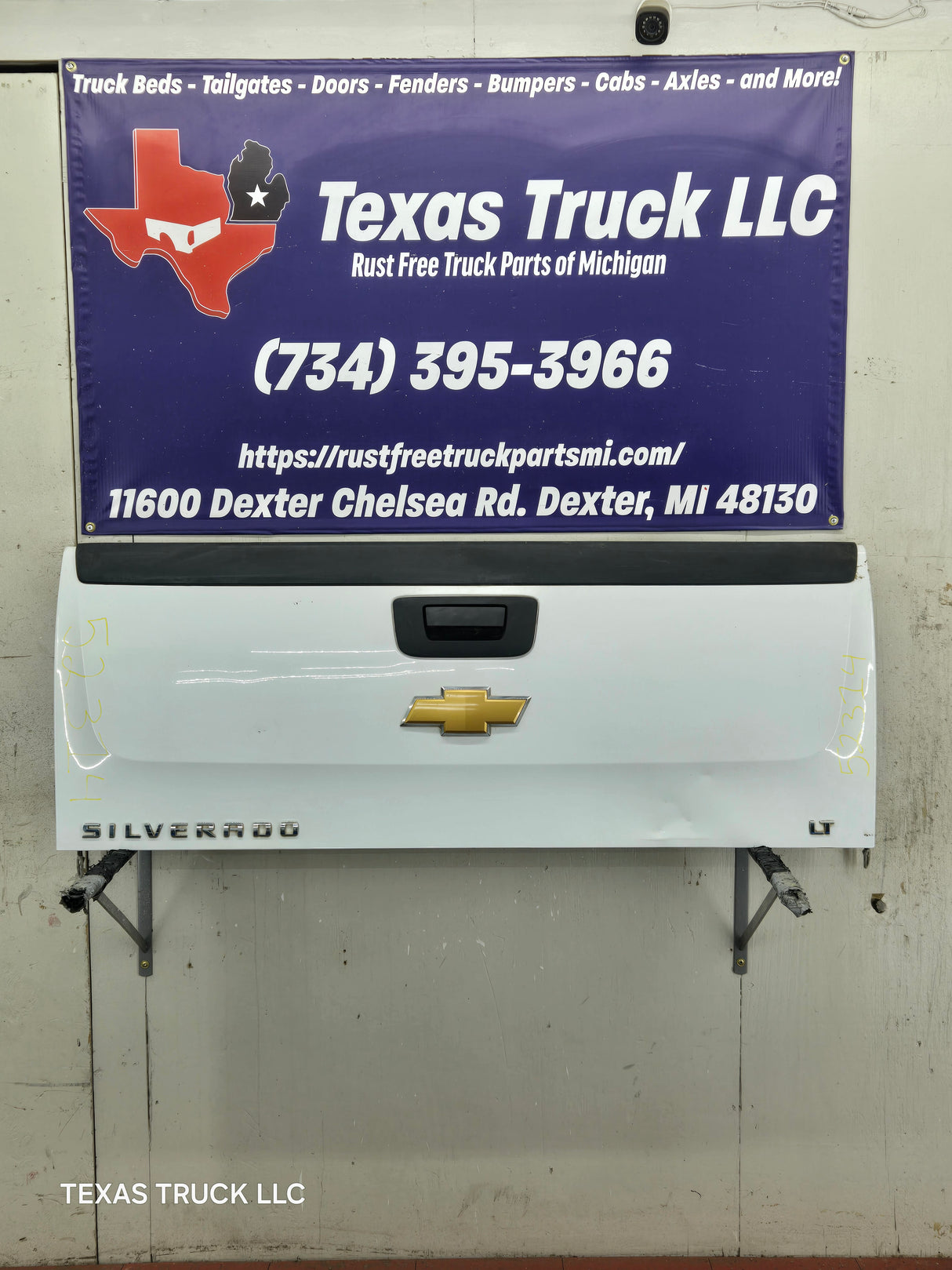 2007-2013 Chevrolet Silverado / GMC Sierra 1500 2500 3500 HD Tailgate