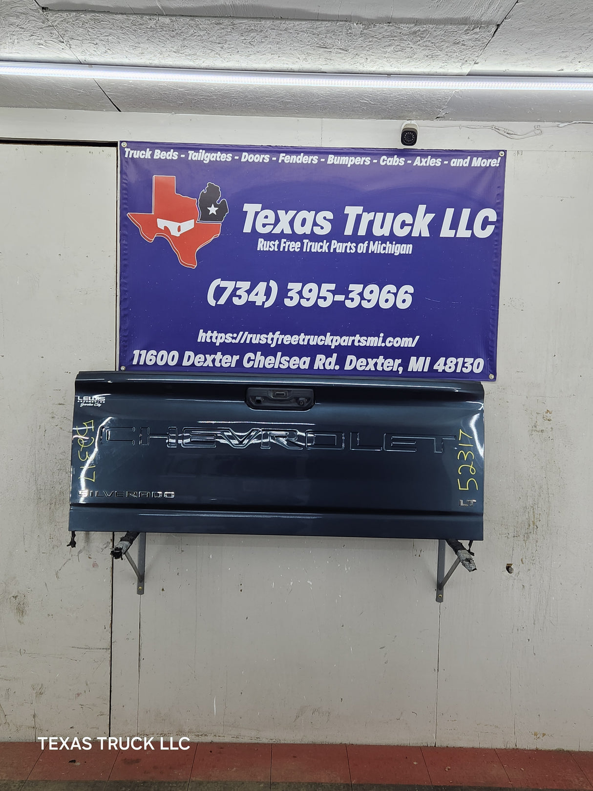 2019-2024 Chevrolet Silverado 2500 3500 Truck Tailgate