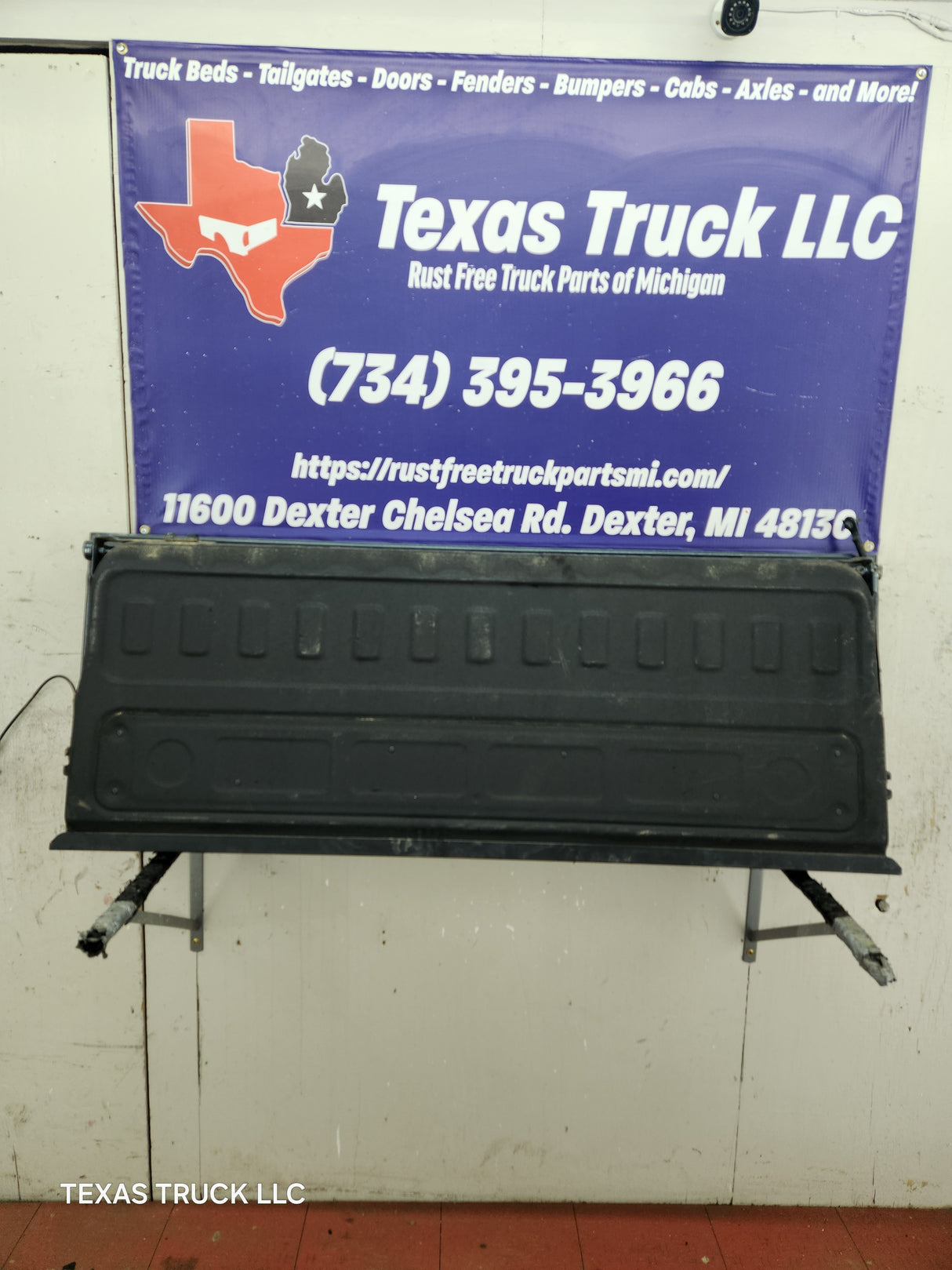 2019-2024 Chevrolet Silverado 2500 3500 Truck Tailgate