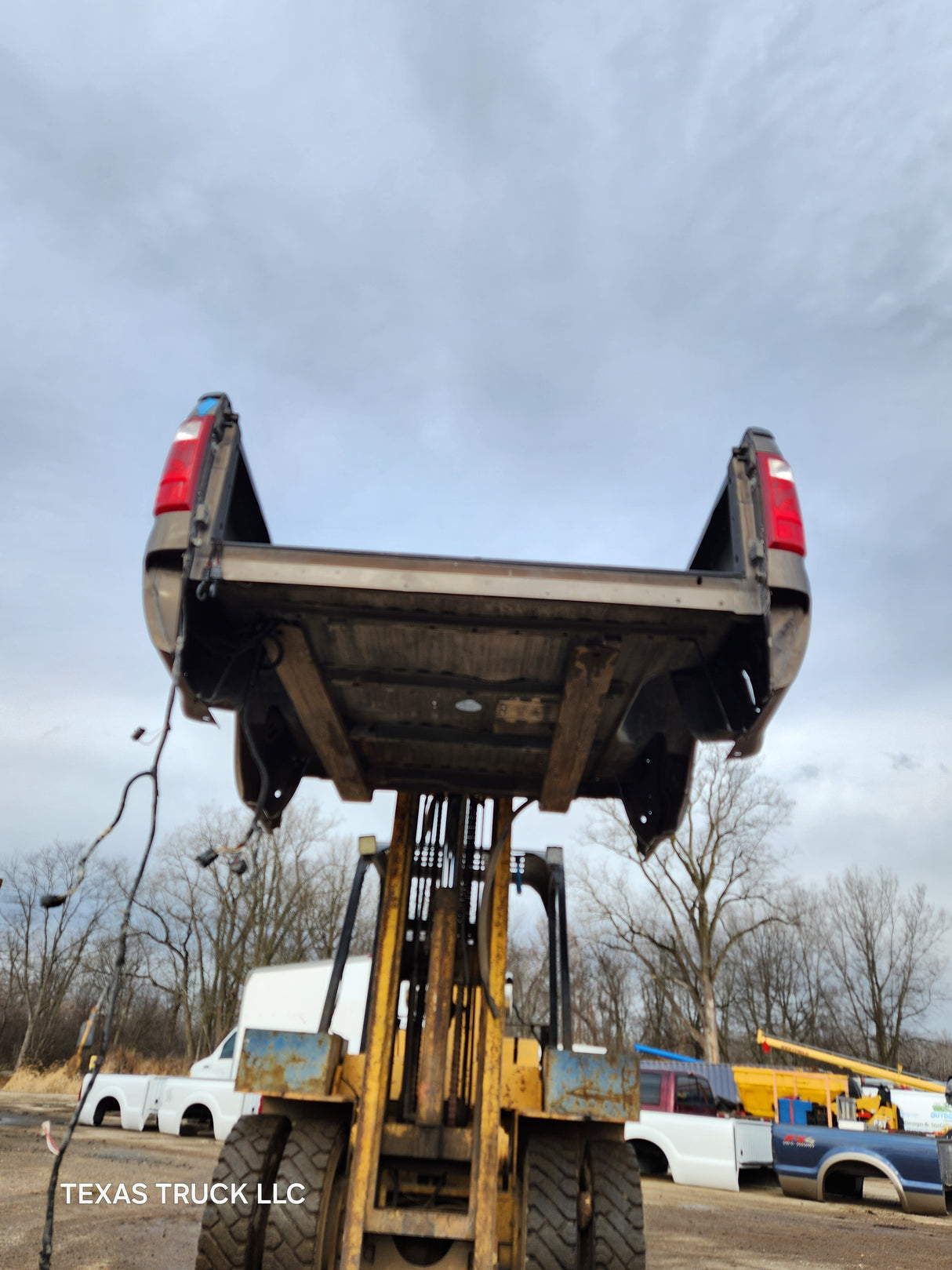 2011-2016 Ford F250 F350 Super Duty 6' 9" Short Bed Truck Bed