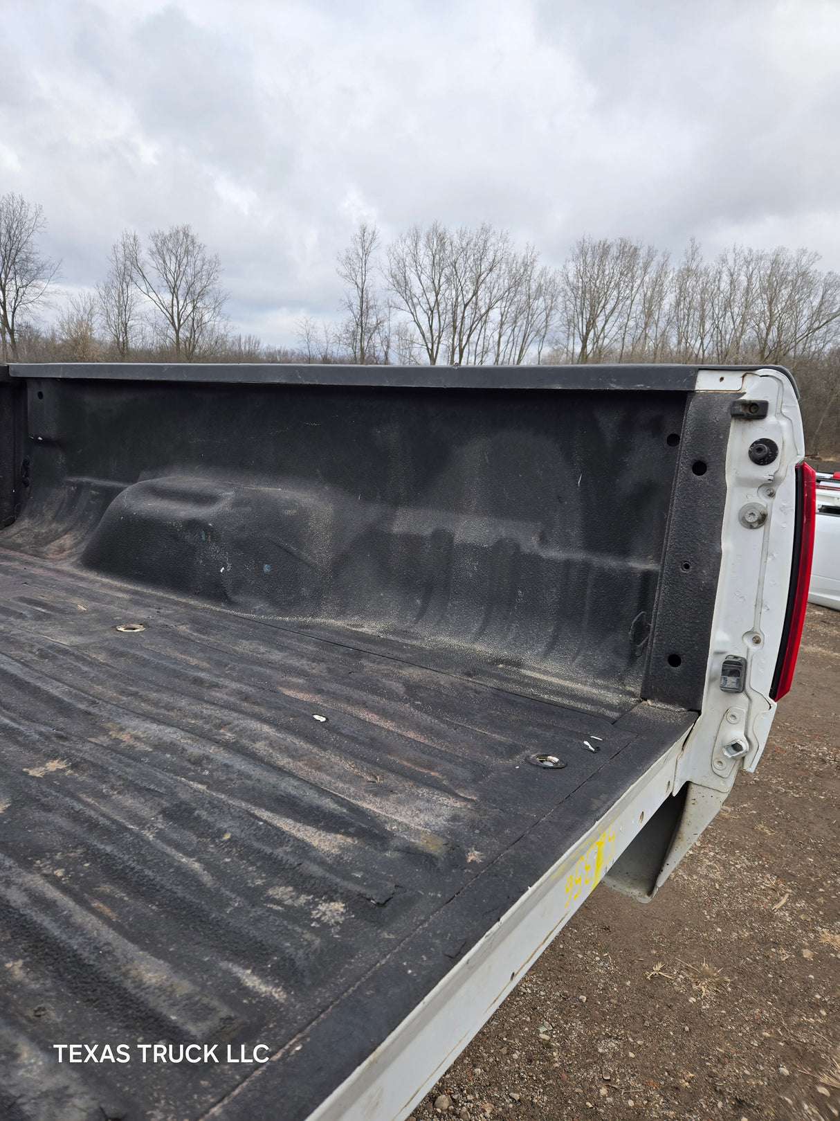 2011-2016 Ford F250 F350 Super Duty 6' 9" Short Bed Truck Bed 2011 2012 2013 2014 2015