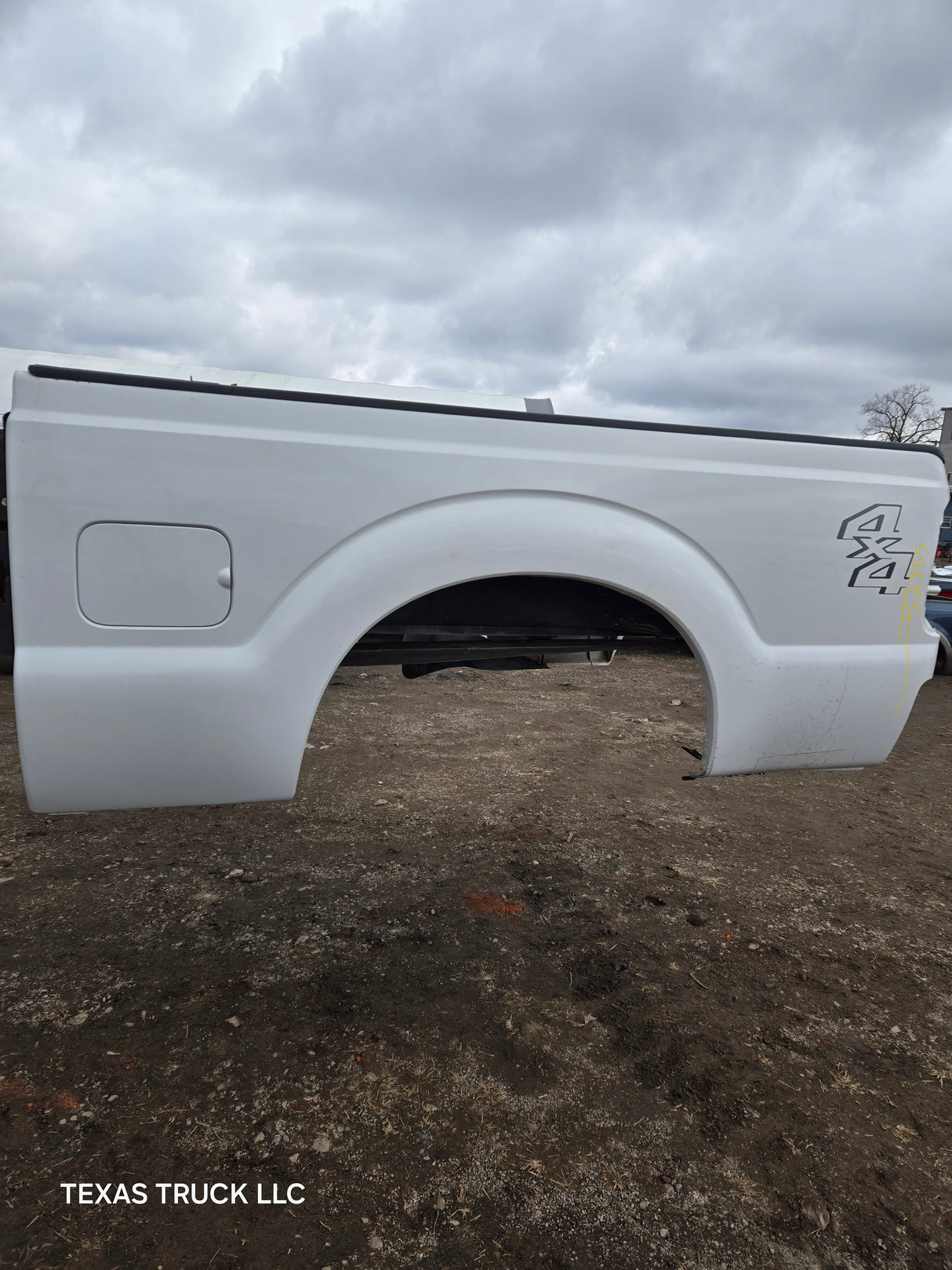 2011-2016 Ford F250 F350 Super Duty 6' 9" Short Bed Truck Bed