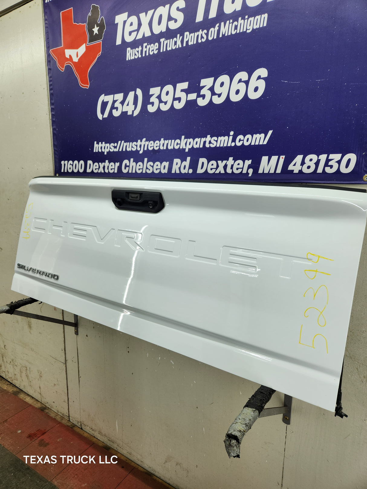 2019-2024 Chevrolet Silverado 2500 3500 Truck Tailgate