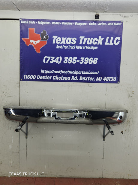 1999-2007 Ford Super Duty F250 F350 F450 F550 Rear Bumper