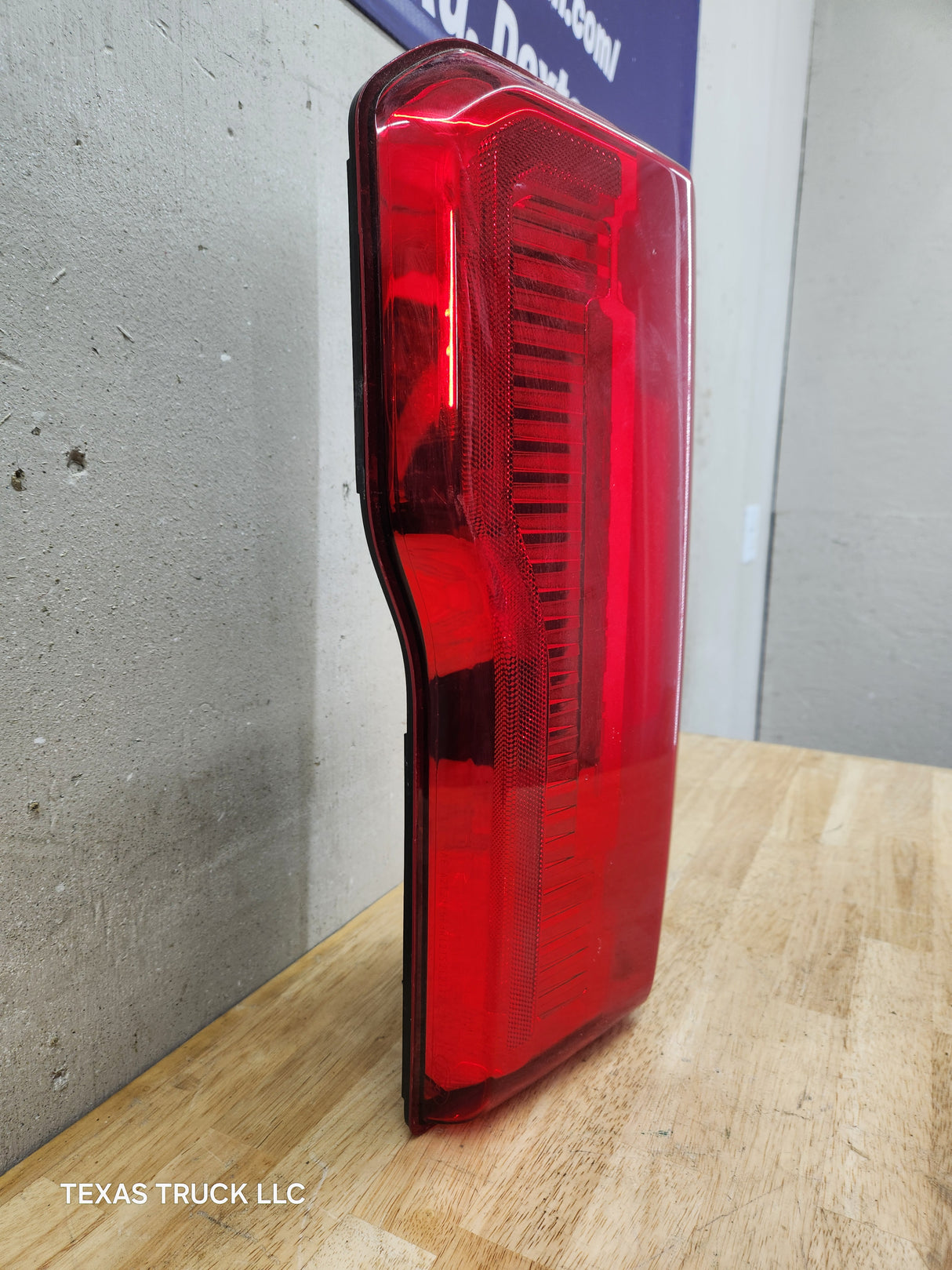 2023-2024 Ford Super Duty F250 F350  LH Driver Side Tail Light