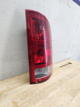 2002-2006 Dodge Ram 1500 2500 3500 RH Passenger Side Tail Light