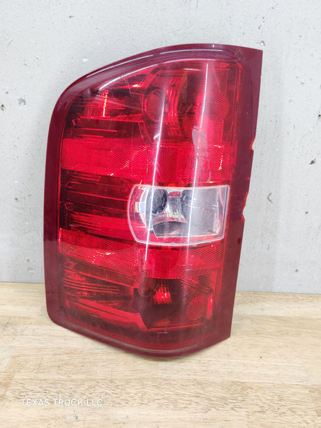 2007-2013 Chevrolet Silverado 1500 2500 3500 LH Driver Side Tail Light