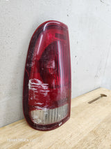 1999-2007 Ford Super Duty F250 F350 F450 F550 LH Driver Side Tail Light