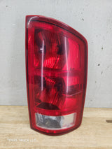 2002-2006 Dodge Ram 1500 2500 3500 RH Passenger Side Tail Light