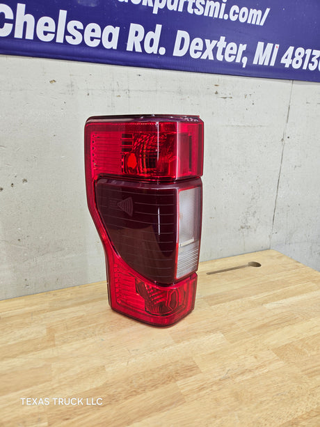 2020-2022 Ford Super Duty F250 F350  LH Driver Side Tail Light W/Blind Spot