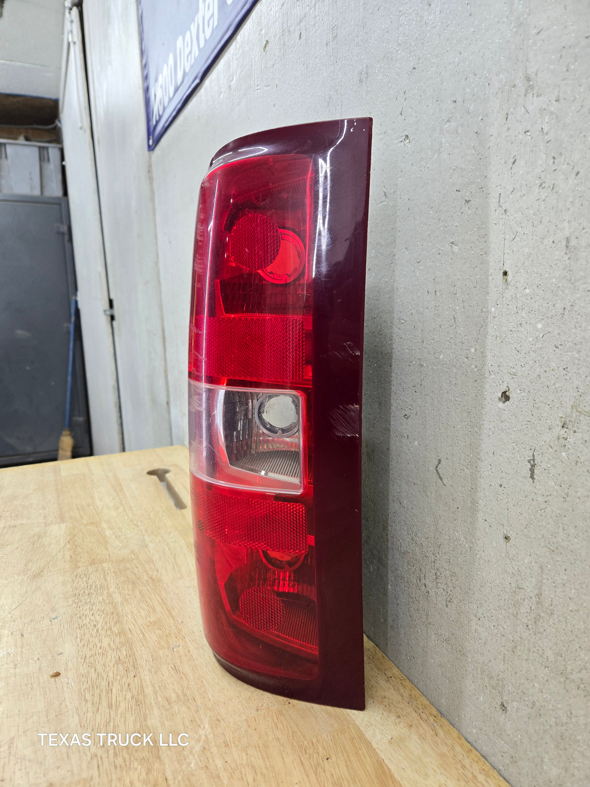 2007-2013 Chevrolet Silverado 1500 2500 3500 LH Driver Side Tail Light