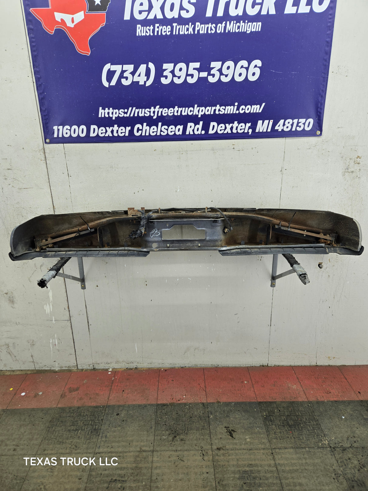 1999-2007 Ford Super Duty F250 F350 F450 F550 Rear Bumper