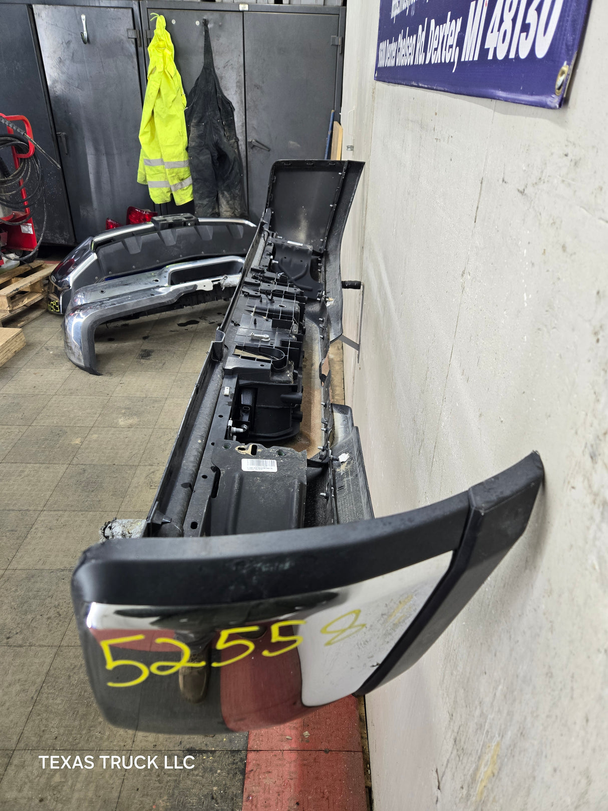 2019-2023 Dodge Ram 2500 3500 5th Gen Rear Bumper