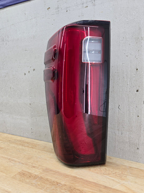 2024 GMC Sierra Denali 2500 3500 HD  LH Driver Side Tail Light LED