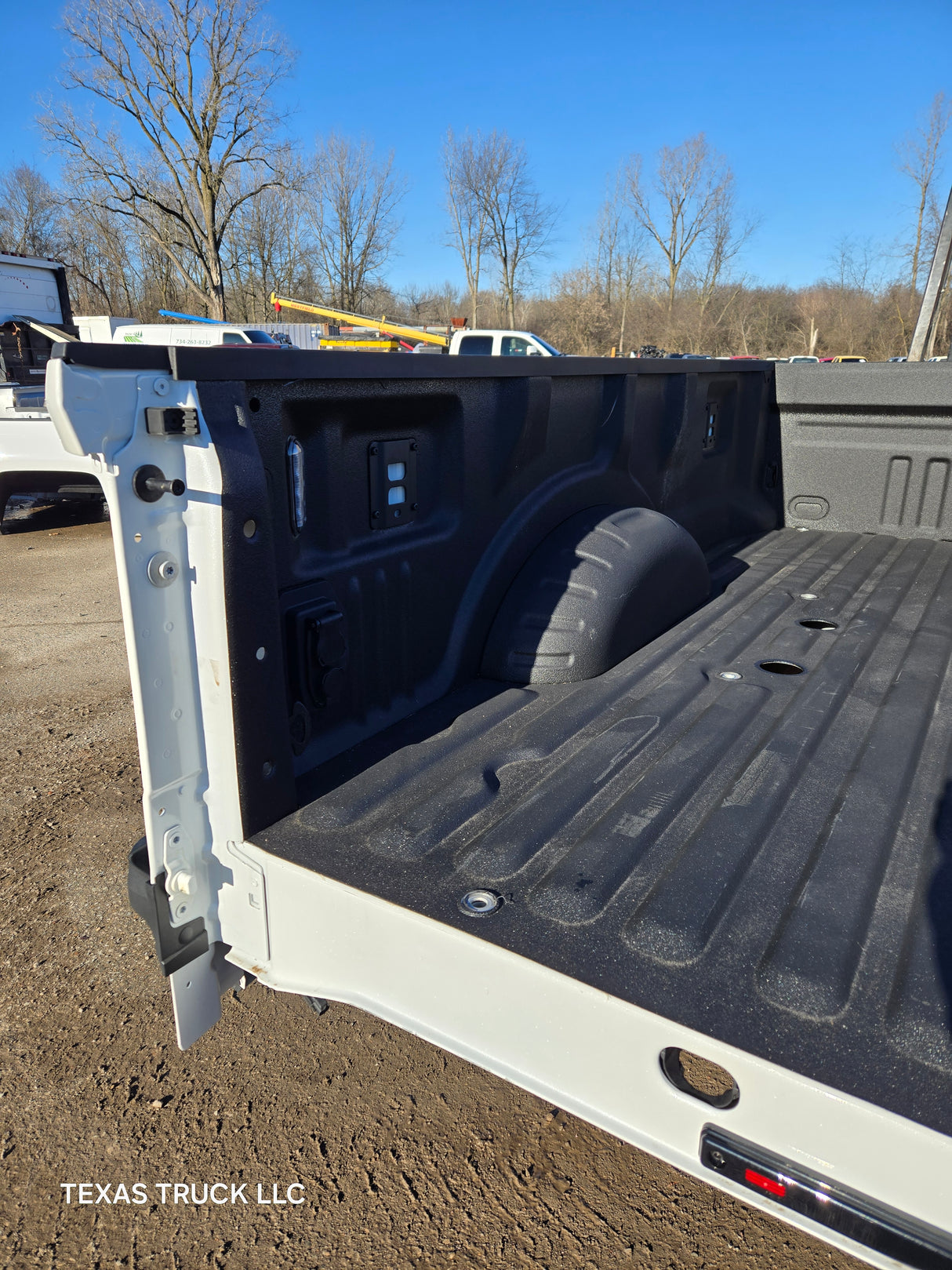 2023-2024 Ford Super Duty F350 F450 F550 8' Dually Bed