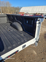 2023-2024 Ford Super Duty F350 F450 F550 8' Dually Bed