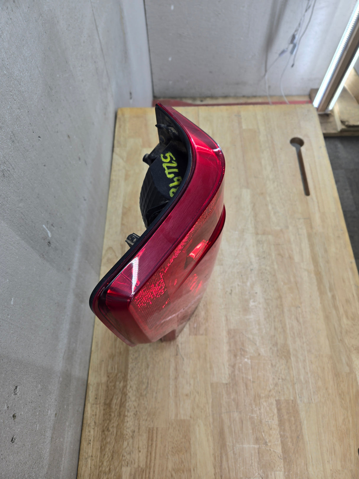 2020-2022 Ford Super Duty F250 F350 F450 F550 LH Driver Side Tail Light Halogen LC3B-13B505-AD