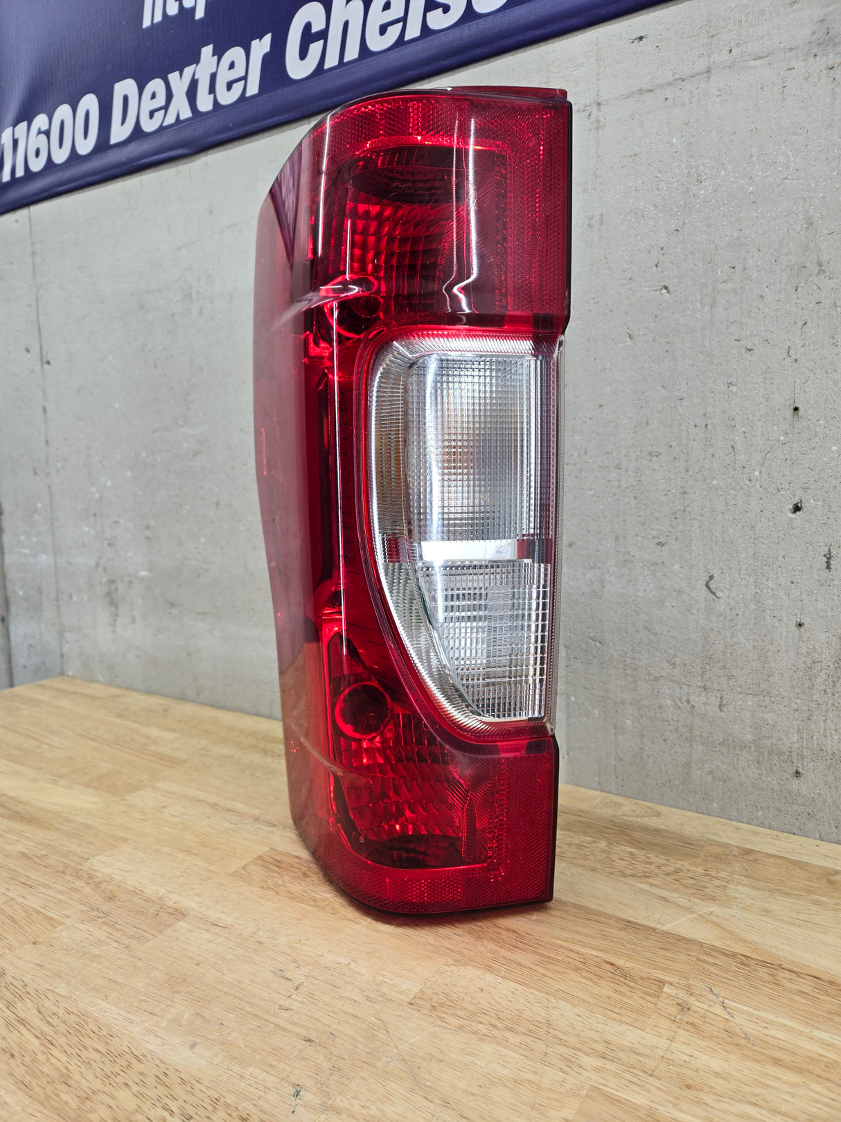 2020-2022 Ford Super Duty F250 F350 F450 F550 LH Driver Side Tail Light Halogen LC3B-13B505-AD