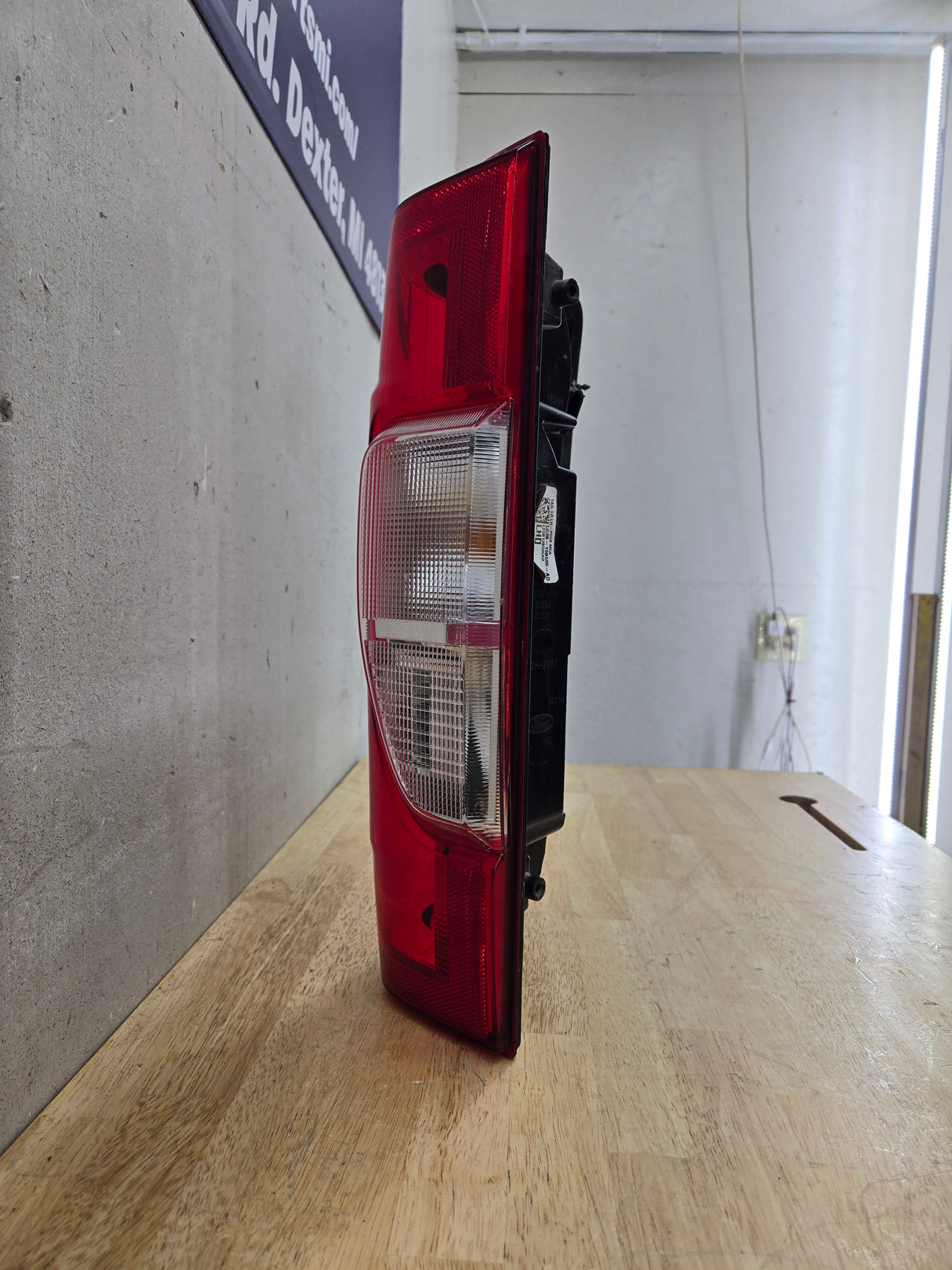 2020-2022 Ford Super Duty F250 F350 F450 F550 LH Driver Side Tail Light Halogen LC3B-13B505-AD