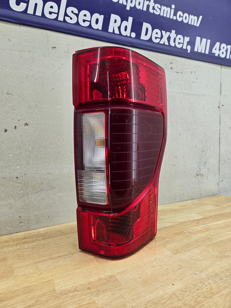 2020-2022 Ford Super Duty RH Passenger Side Tail Light W/BLISS Radar Blind Spot LED REVERSE F250 F350 F450 F550 LC3B-13B504-EA
