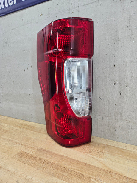 2020-2022 Ford Super Duty F250 F350 F450 F550 LH Driver Side Tail Light Halogen LC3B-13B505-AD