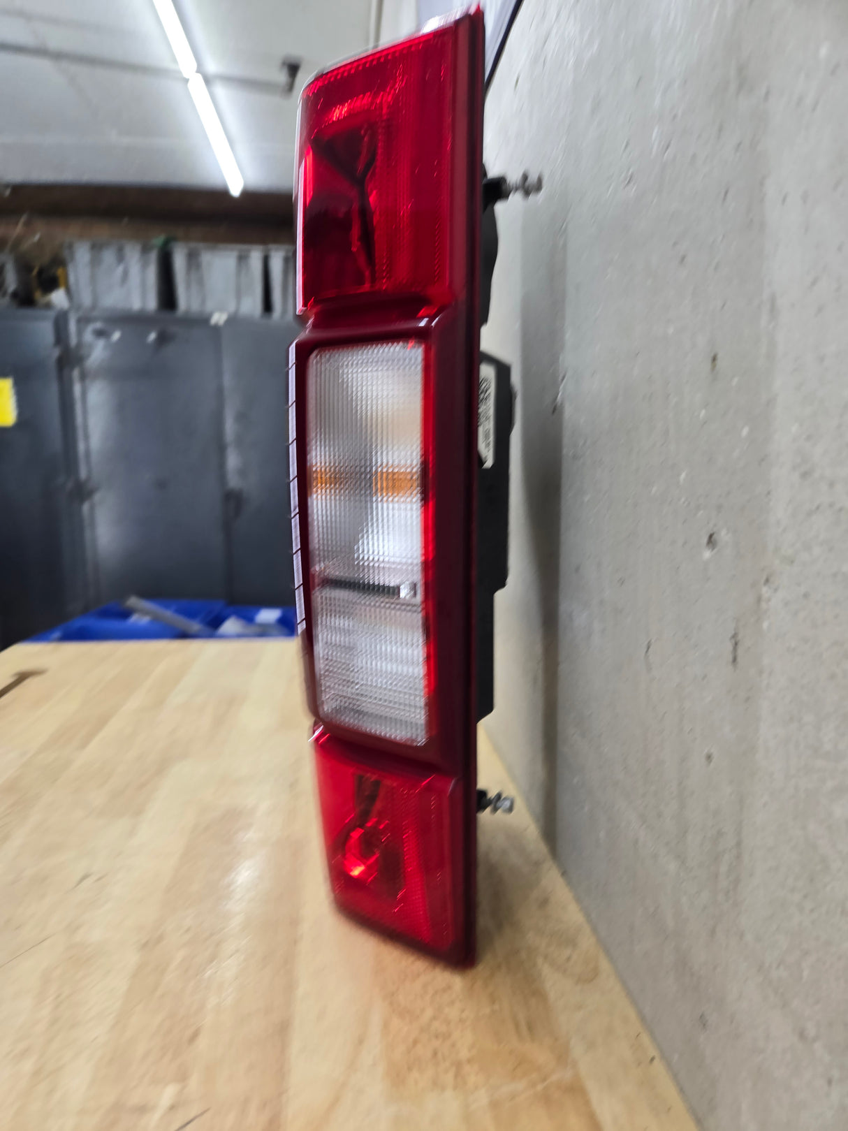 2020-2022 Ford Super Duty LH Driver Side Tail Light W/BLISS Radar Blind Spot LED REVERSE F250 F350 F450 F550 LC3B-13B505-EA
