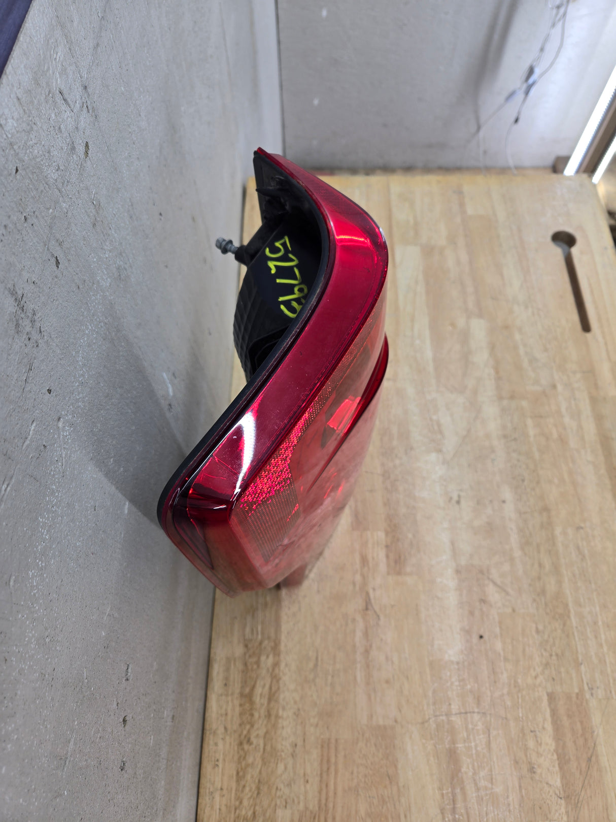 2020-2022 Ford Super Duty F250 F350 F450 F550 LH Driver Side Tail Light Halogen LC3B-13B505-AD