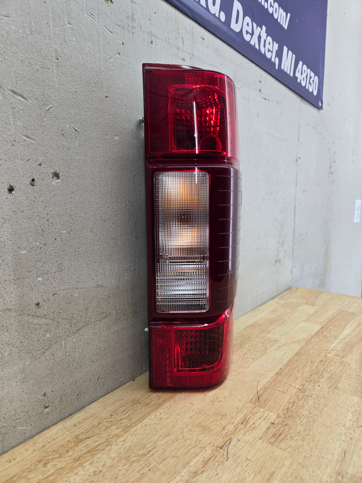 2020-2022 Ford Super Duty RH Passenger Side Tail Light W/BLISS Radar Blind Spot LED REVERSE F250 F350 F450 F550 LC3B-13B504-EA