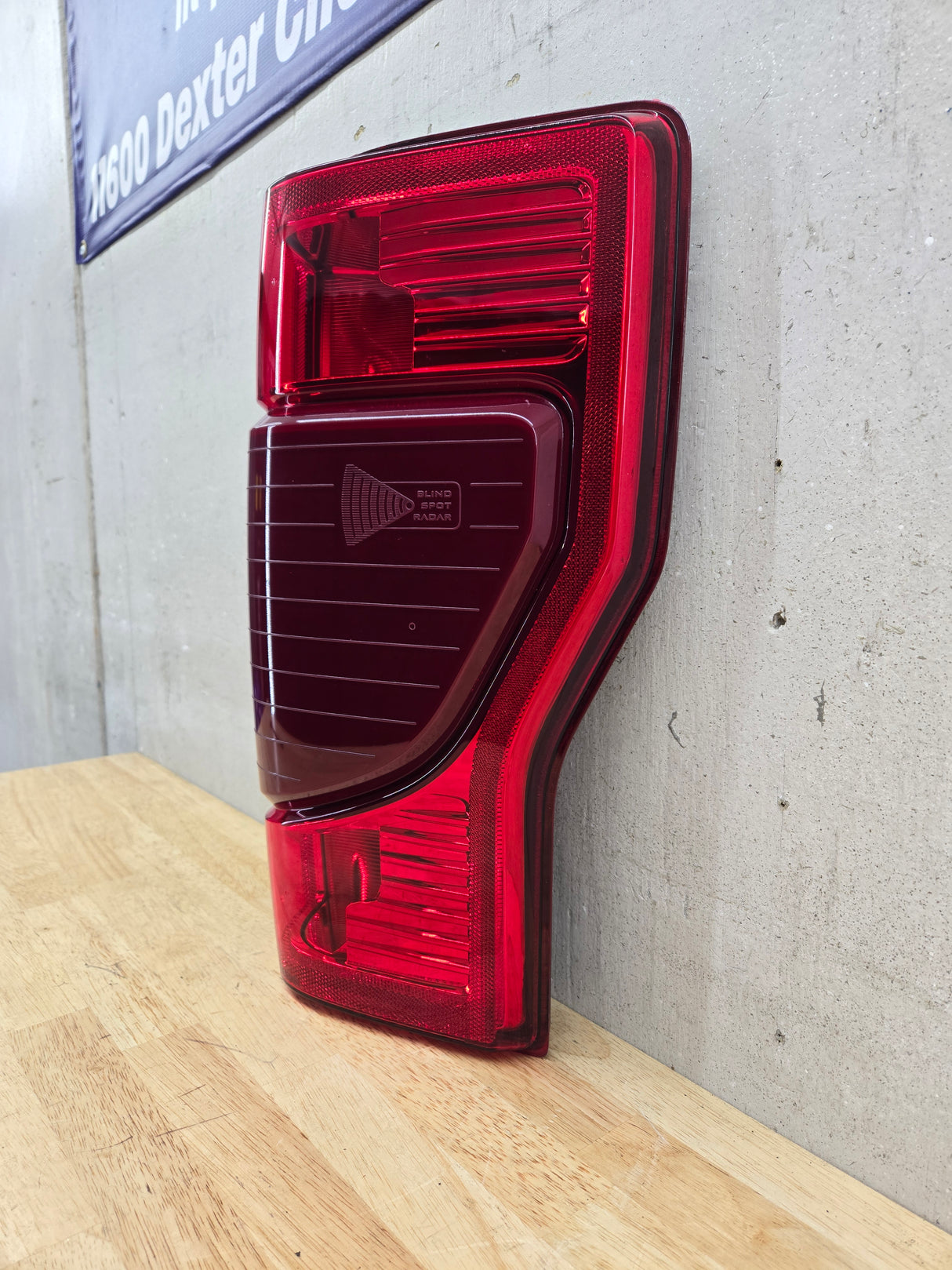 2020-2022 Ford Super Duty RH Passenger Side Tail Light W/BLISS Radar Blind Spot LED REVERSE F250 F350 F450 F550 LC3B-13B504-EA