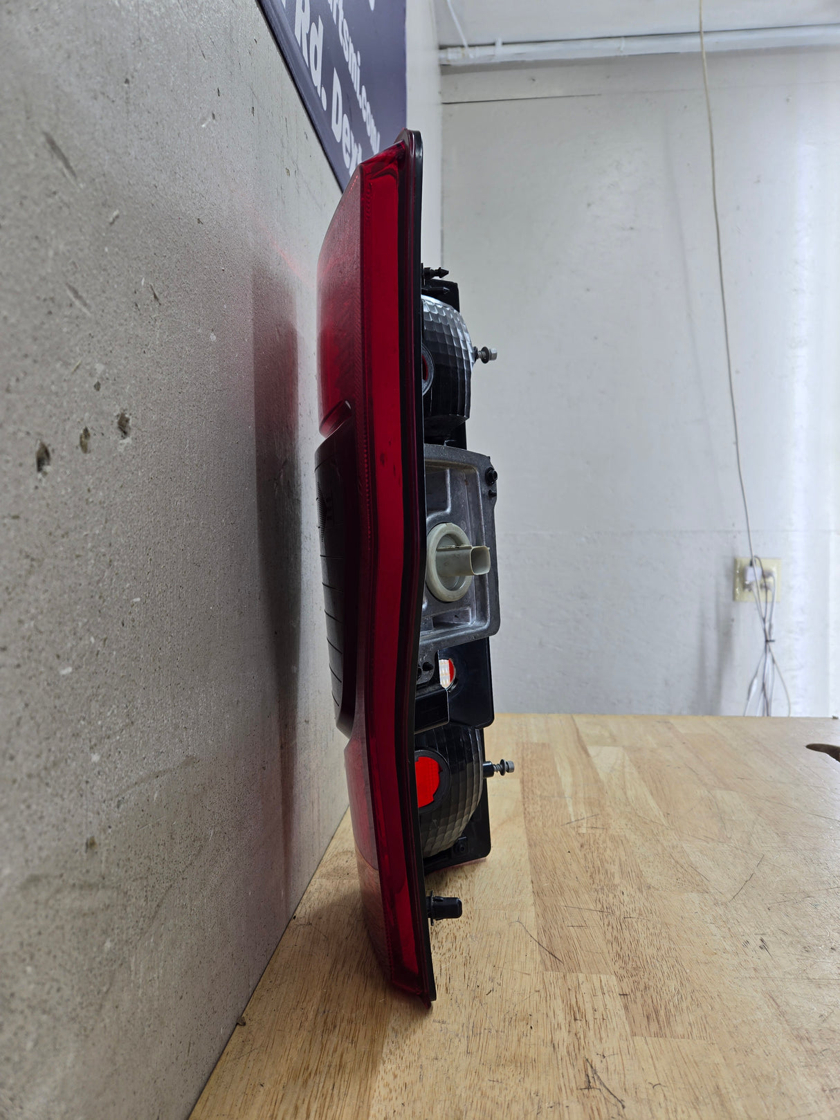 2020-2022 Ford Super Duty RH Passenger Side Tail Light W/BLISS Radar Blind Spot LED REVERSE F250 F350 F450 F550 LC3B-13B504-EA