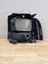 2005-2007 Ford Super Duty F250 F350 F450 F550 RH Right Passenger Headlight Bezel Park Lamp Signal Corner Light 5C34-13B220-A