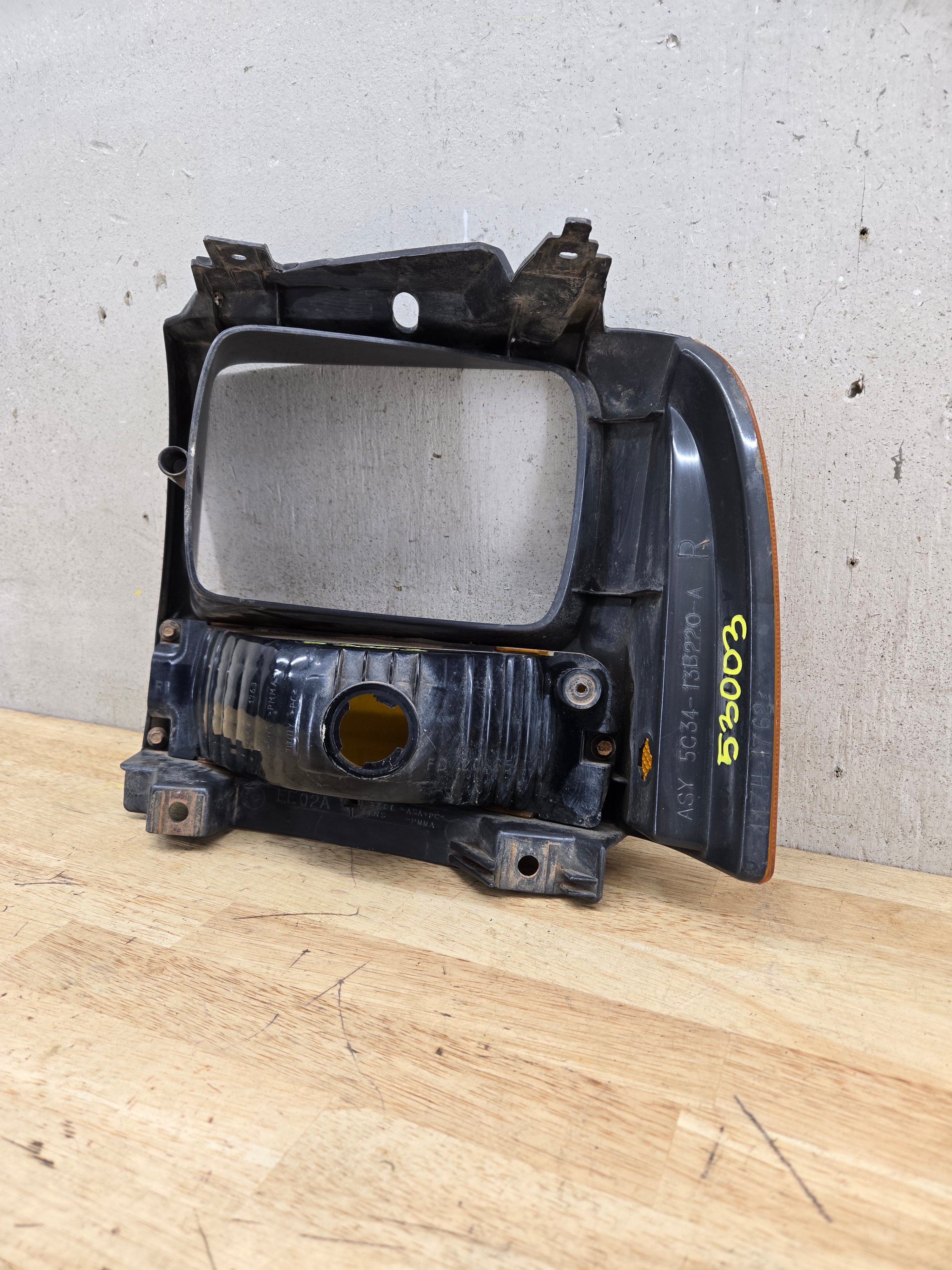 2005-2007 Ford Super Duty F250 F350 F450 F550 RH Right Passenger