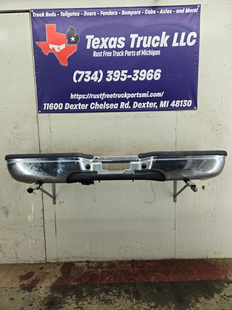 1999-2007 Ford Super Duty F250 F350 F450 F550 Rear Bumper