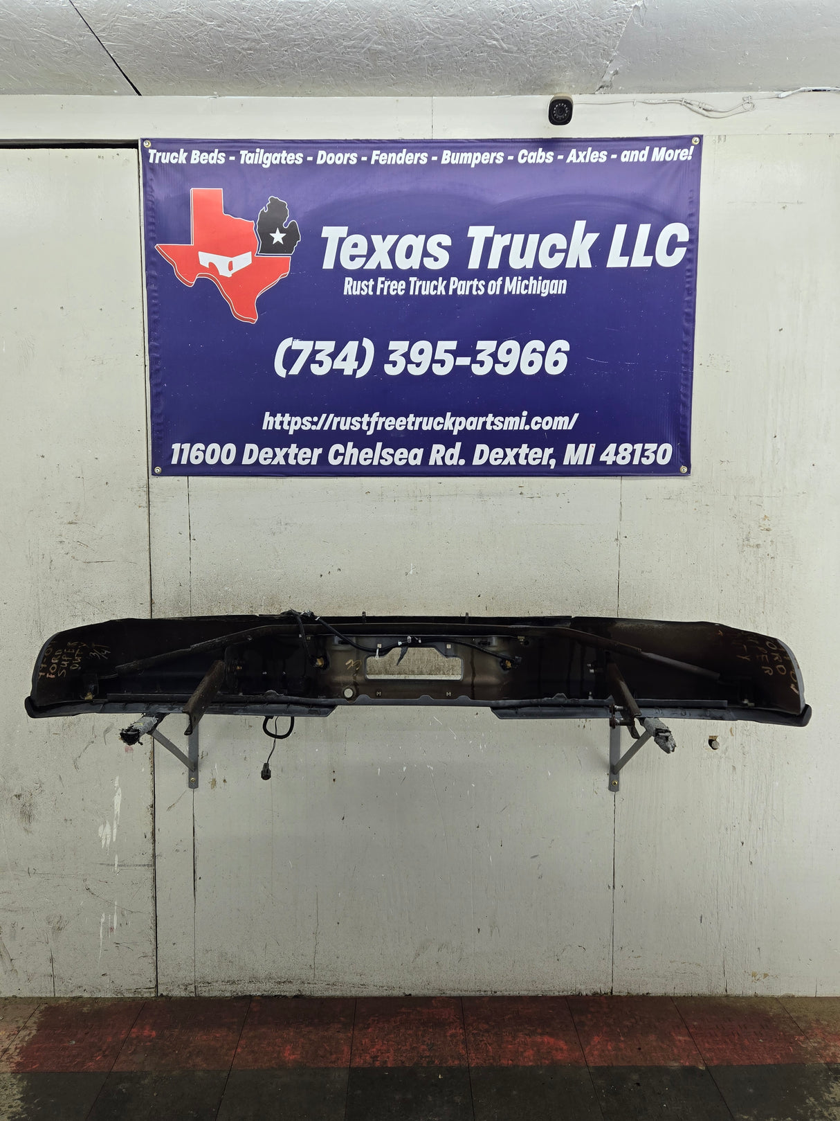 1999-2007 Ford Super Duty F250 F350 F450 F550 Rear Bumper