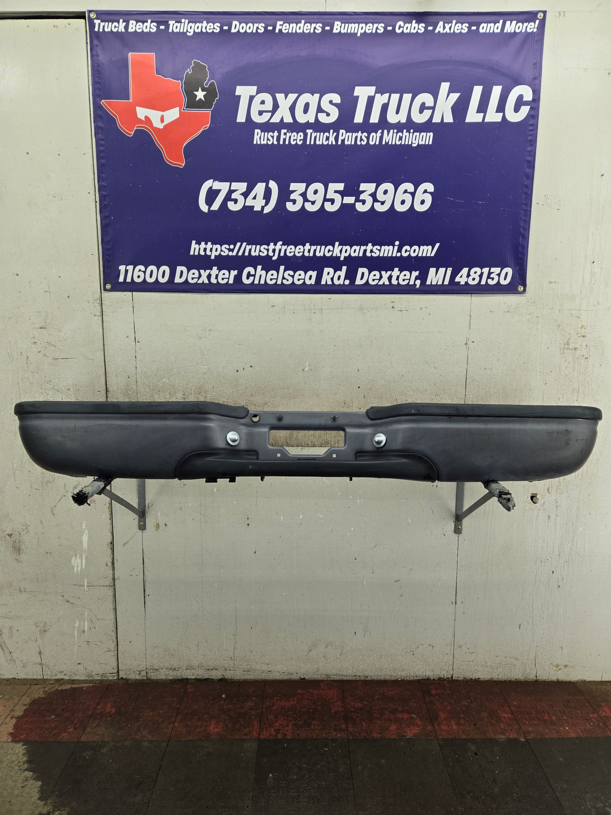 1999-2007 Ford Super Duty F250 F350 F450 F550 Rear Bumper