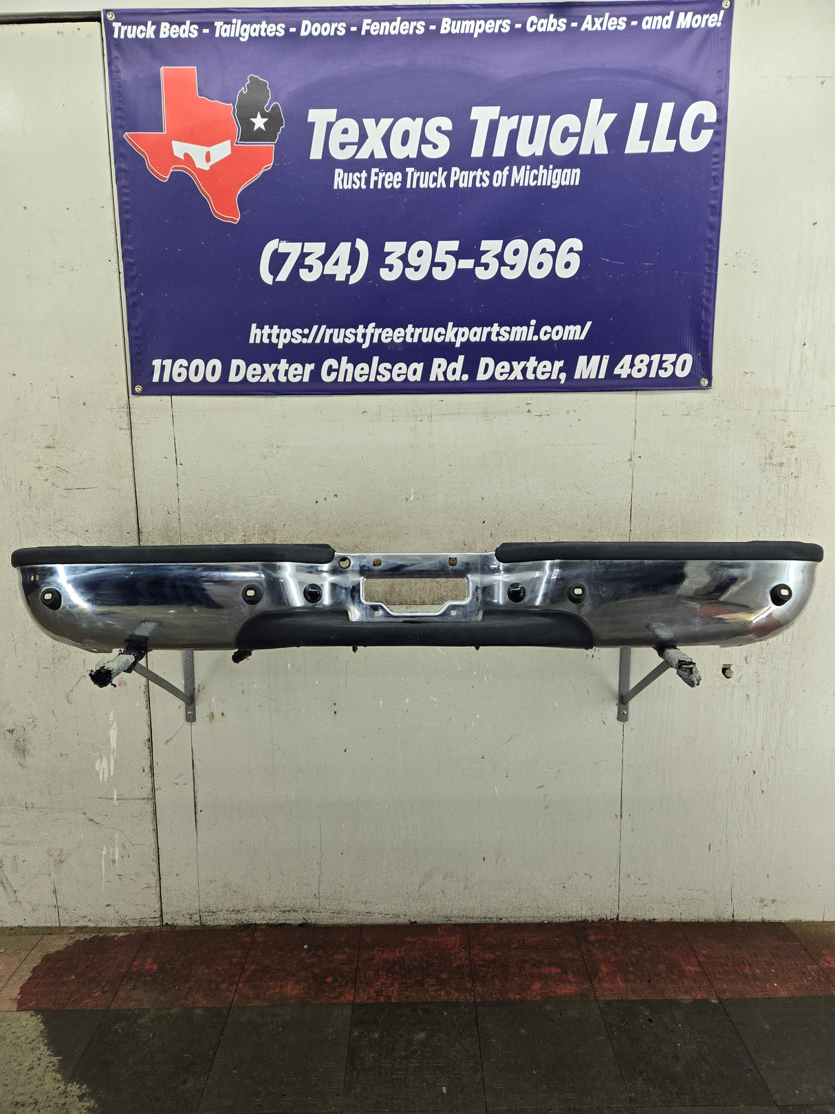 1999-2007 Ford Super Duty F250 F350 F450 F550 Rear Bumper