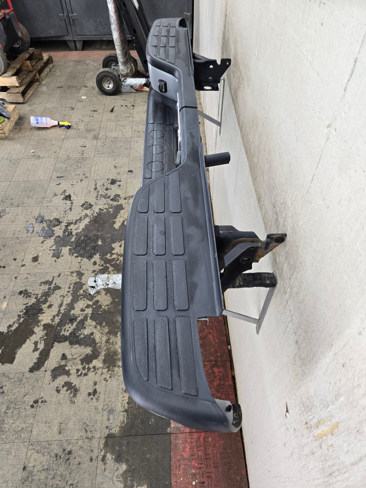 1999-2007 Chevrolet / GMC 2500 3500 HD Rear Bumper