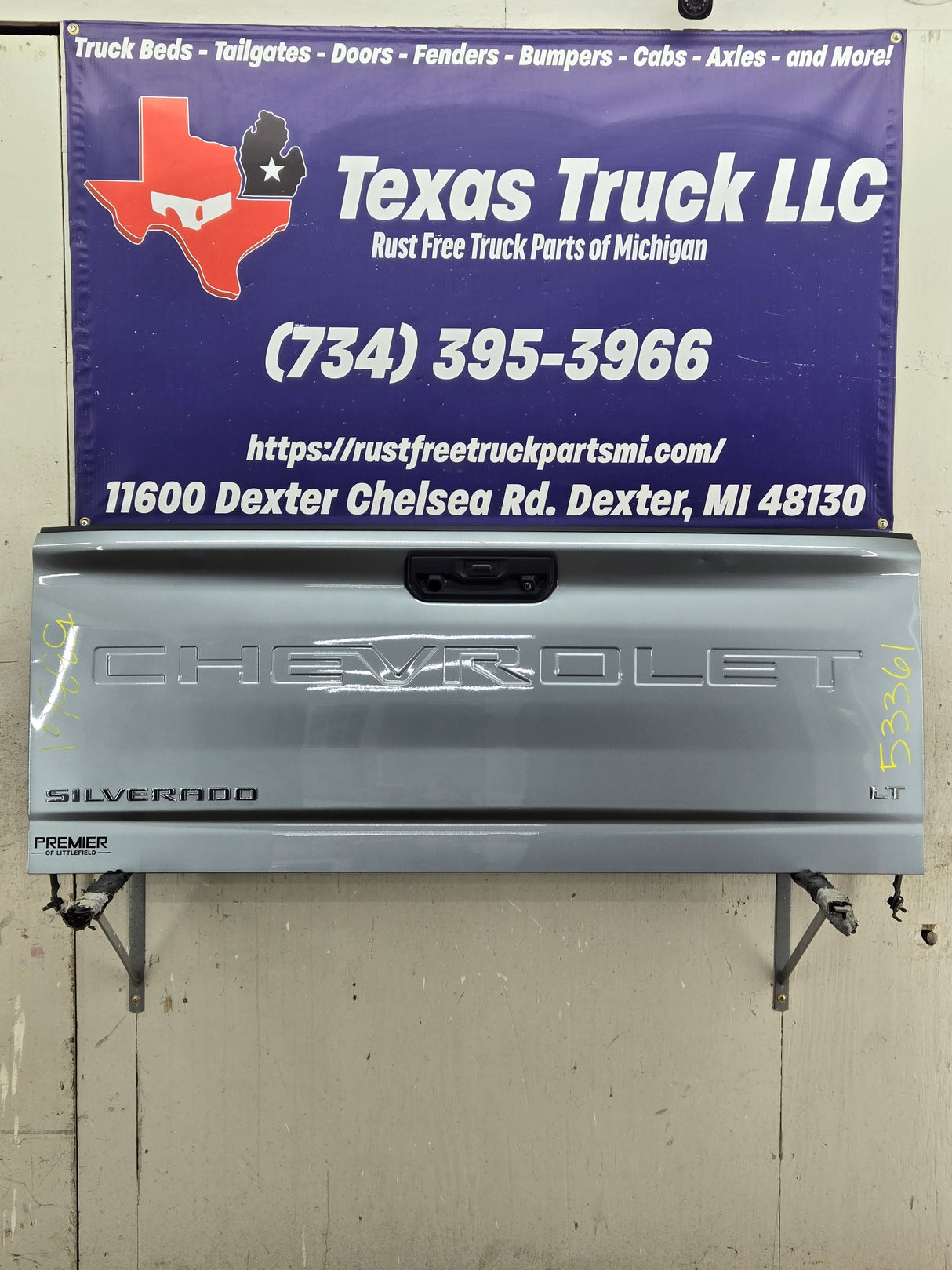 2019-2024 Chevrolet Silverado 2500 3500 Tailgate 2020 2021 2022 2023