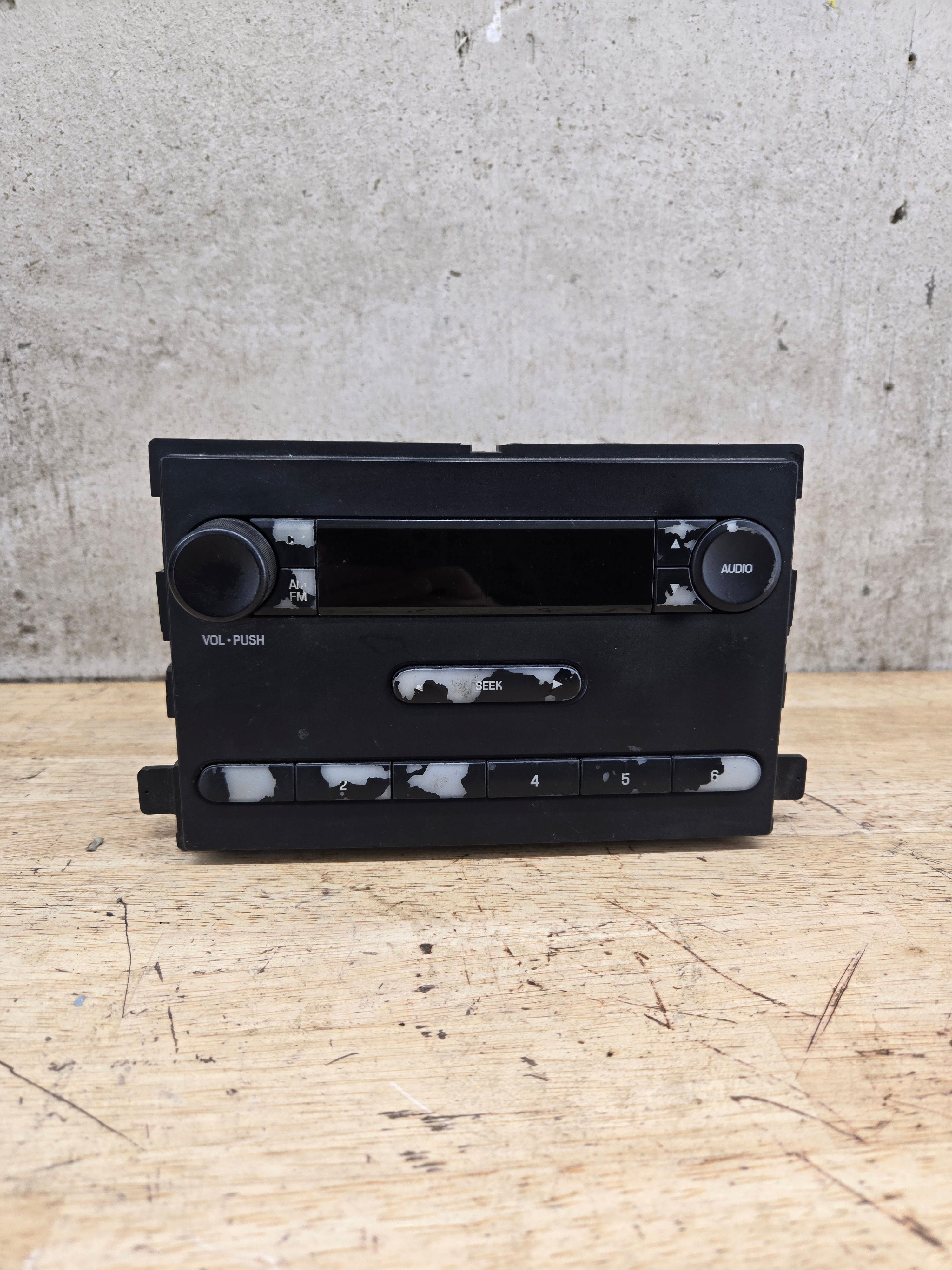 2005-2007 Ford Super Duty F250 F350 F450 F550 Factory Radio